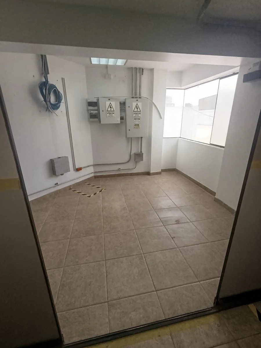 Venta local comercial en Ate