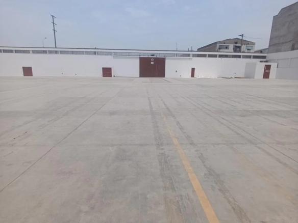 Venta local comercial en Ate