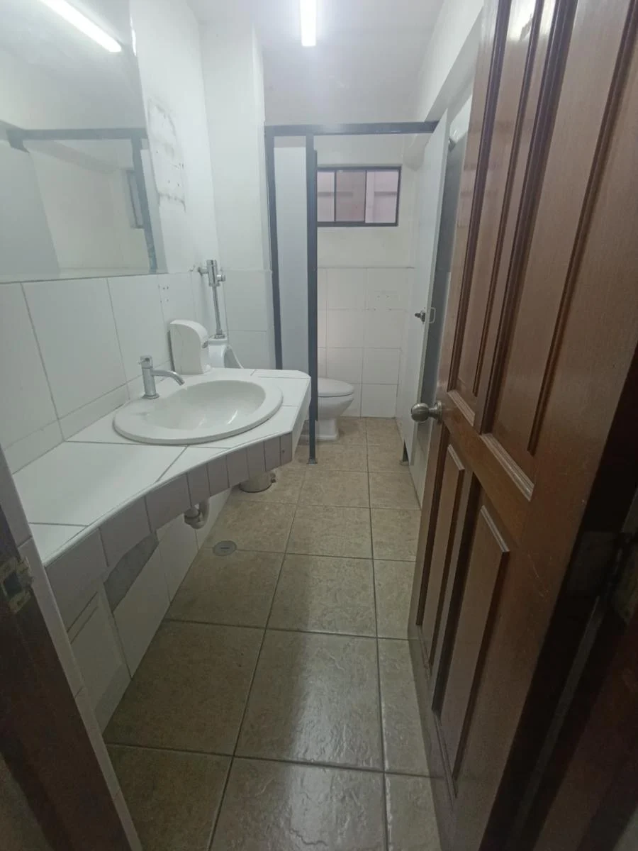 Venta local comercial en Ate