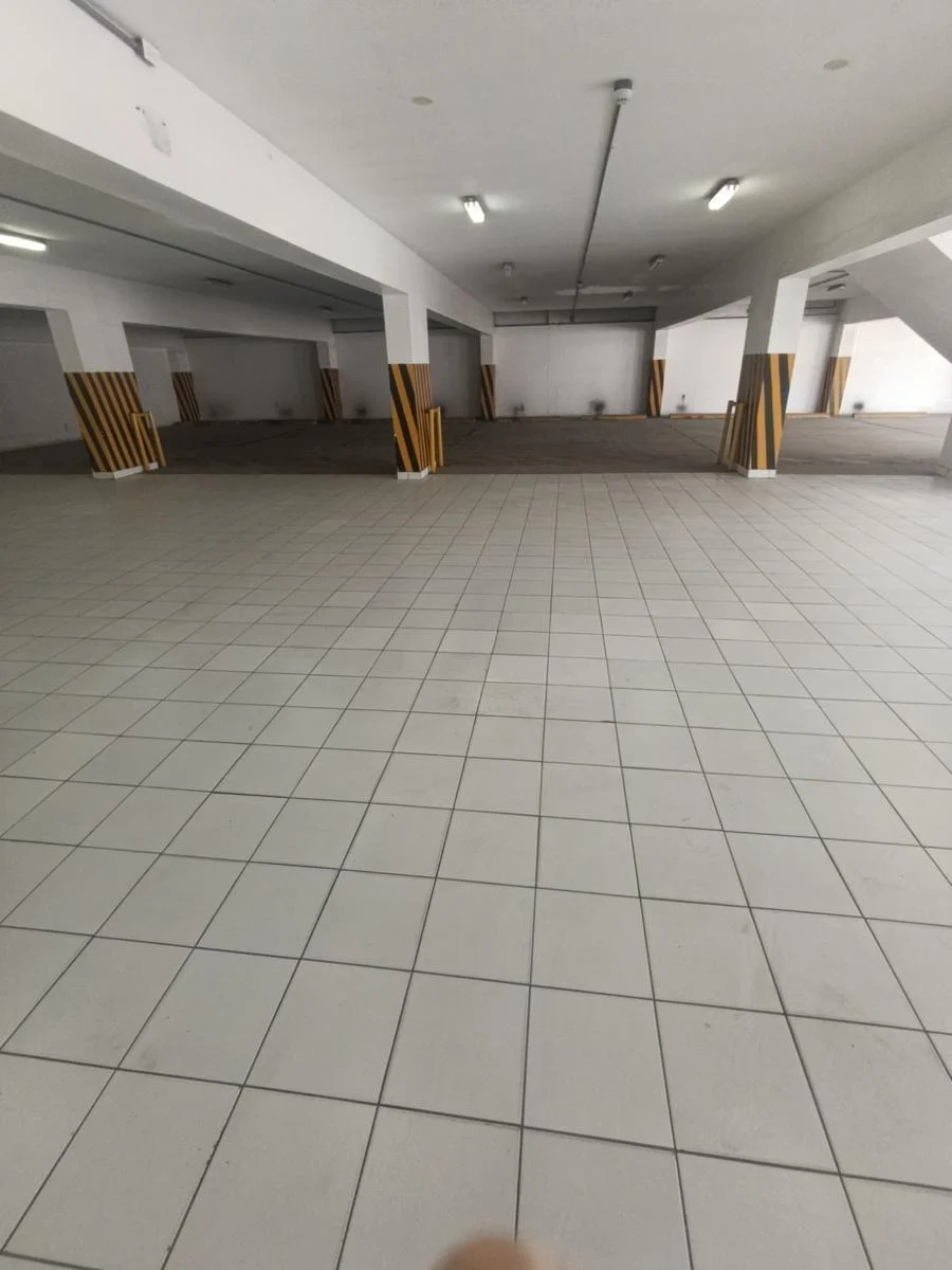 Venta local comercial en Ate