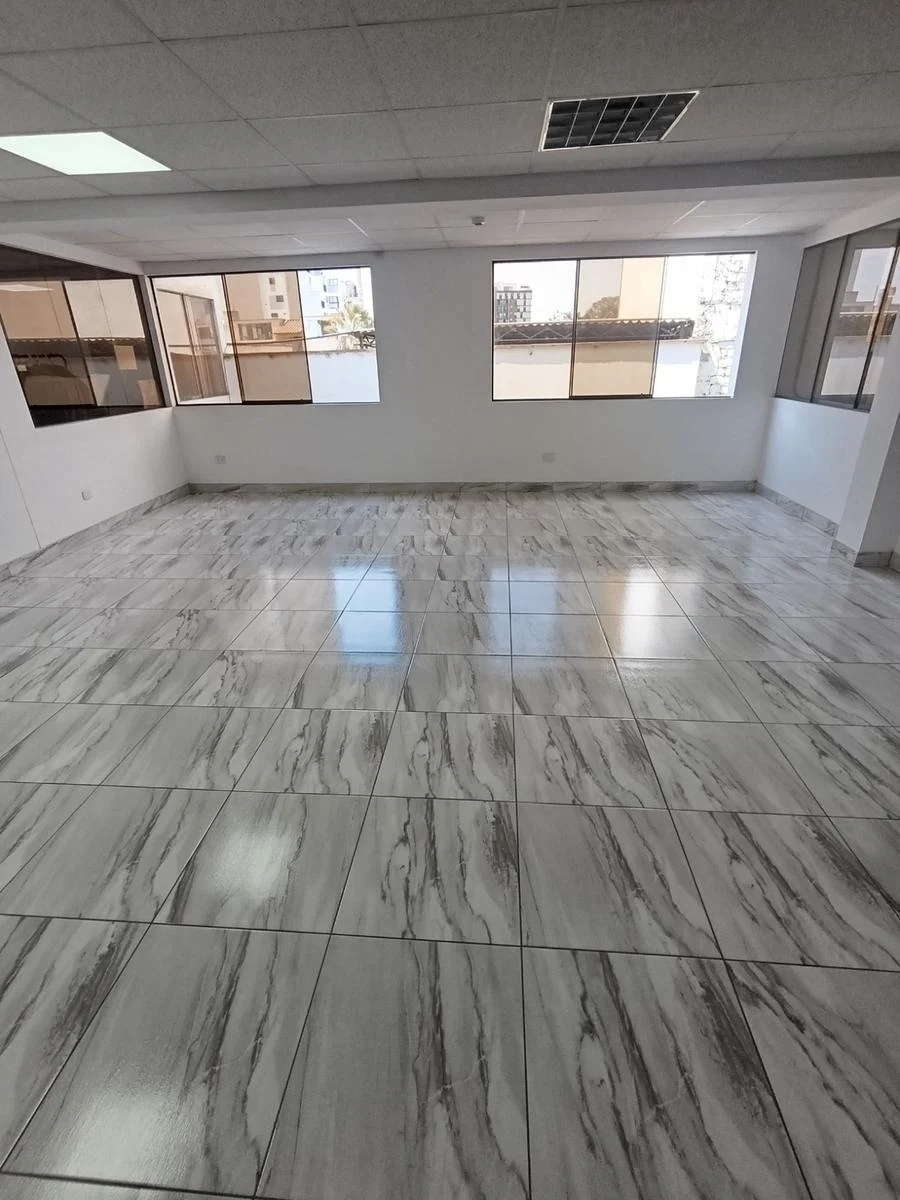 Alquiler local comercial en Santa Catalina