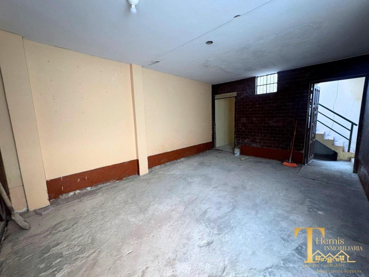 1599787555 Venta casa Chorillos