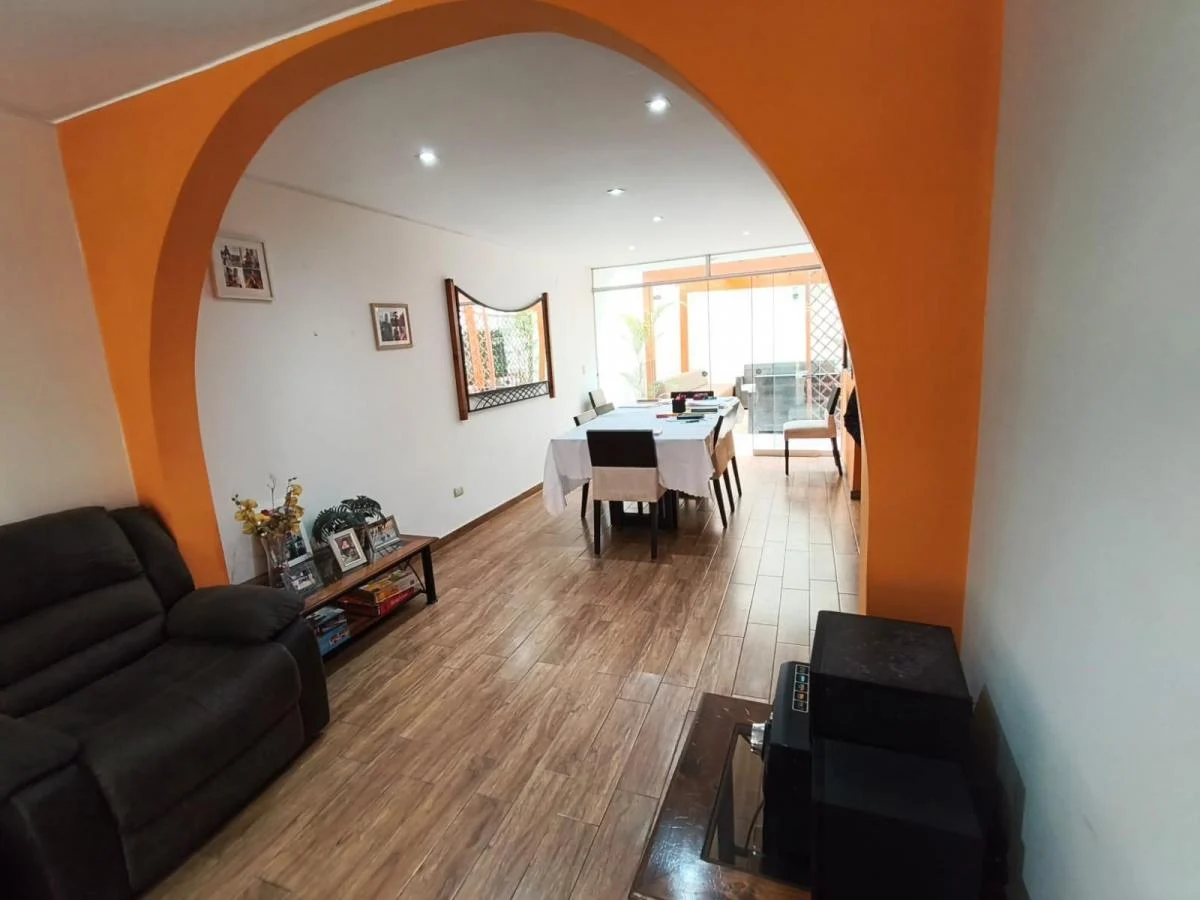 1629259542 Venta Casa Surco
