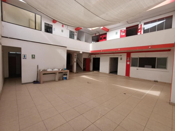 Alquiler local comercial en Los Olivos