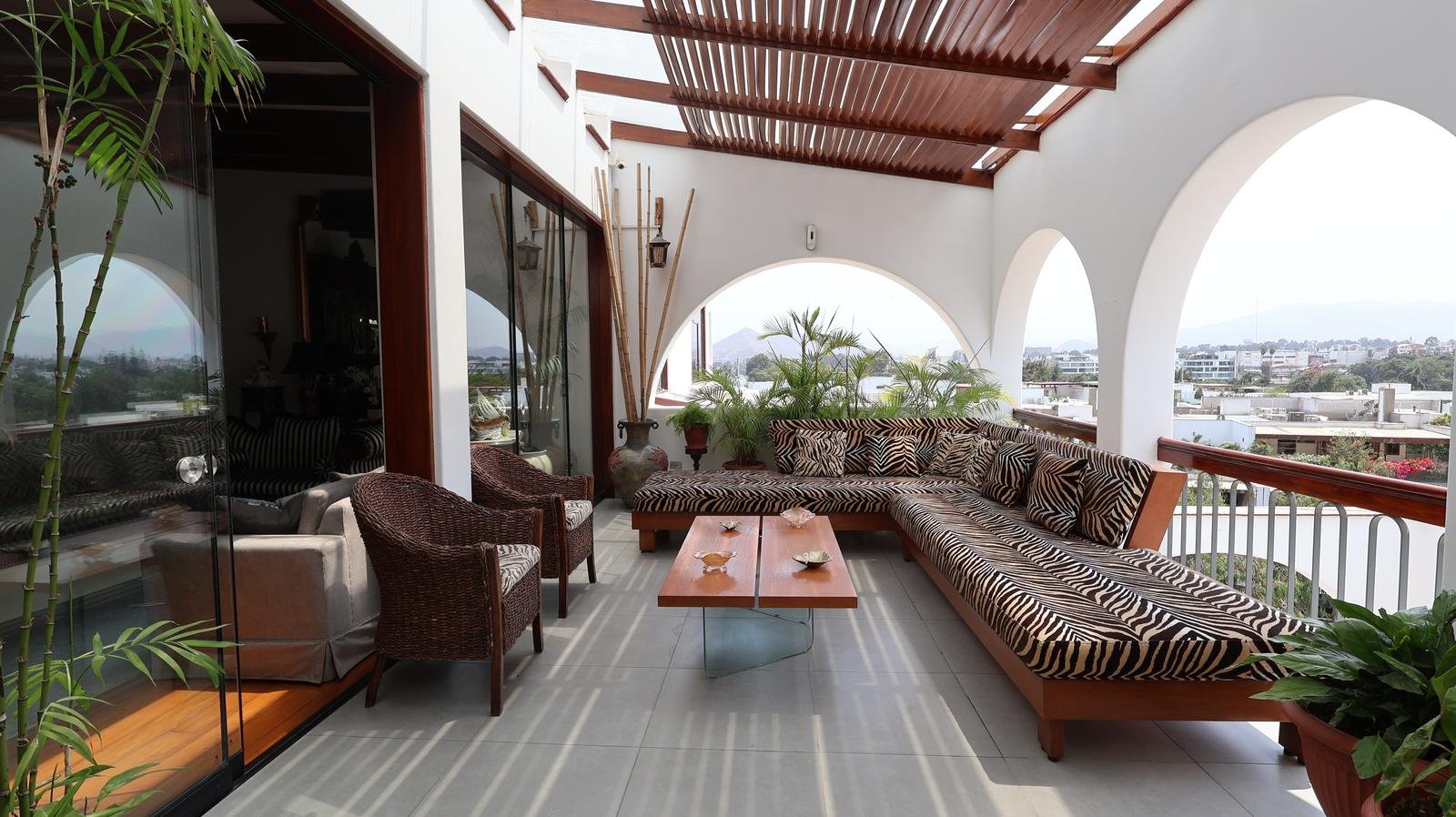 VENTA DE PENTHOUSE CON TRIPLE ACCESO
