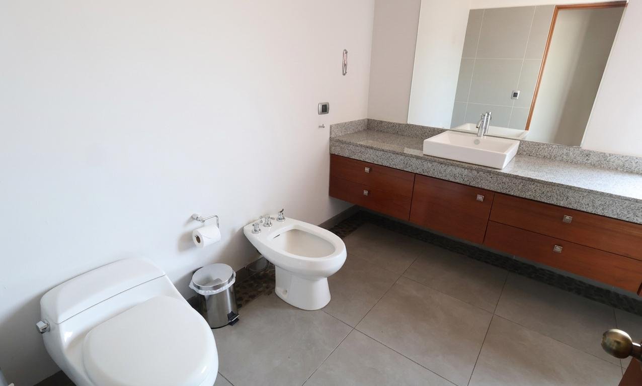 VENTA DE PENTHOUSE CON TRIPLE ACCESO