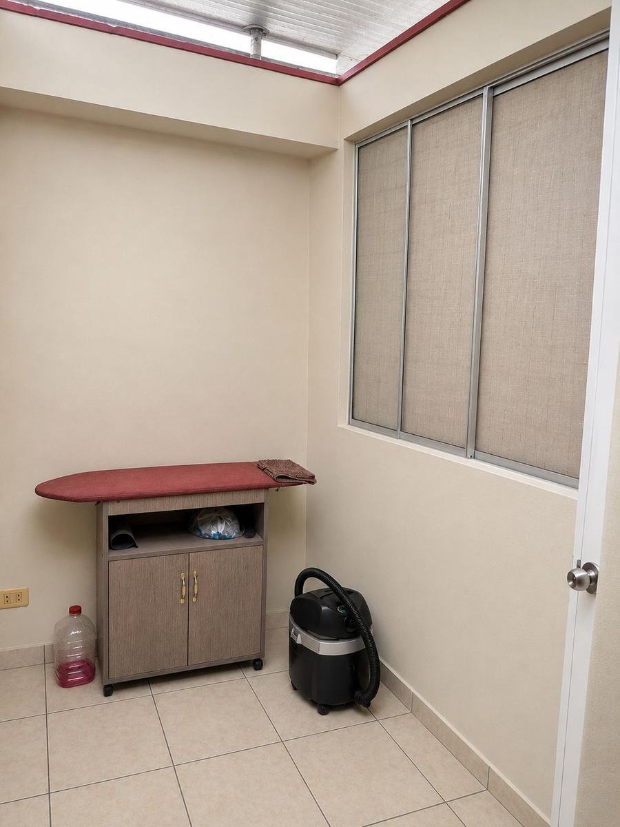 VENTA DUPLEX CON COCHERA SAN BORJA