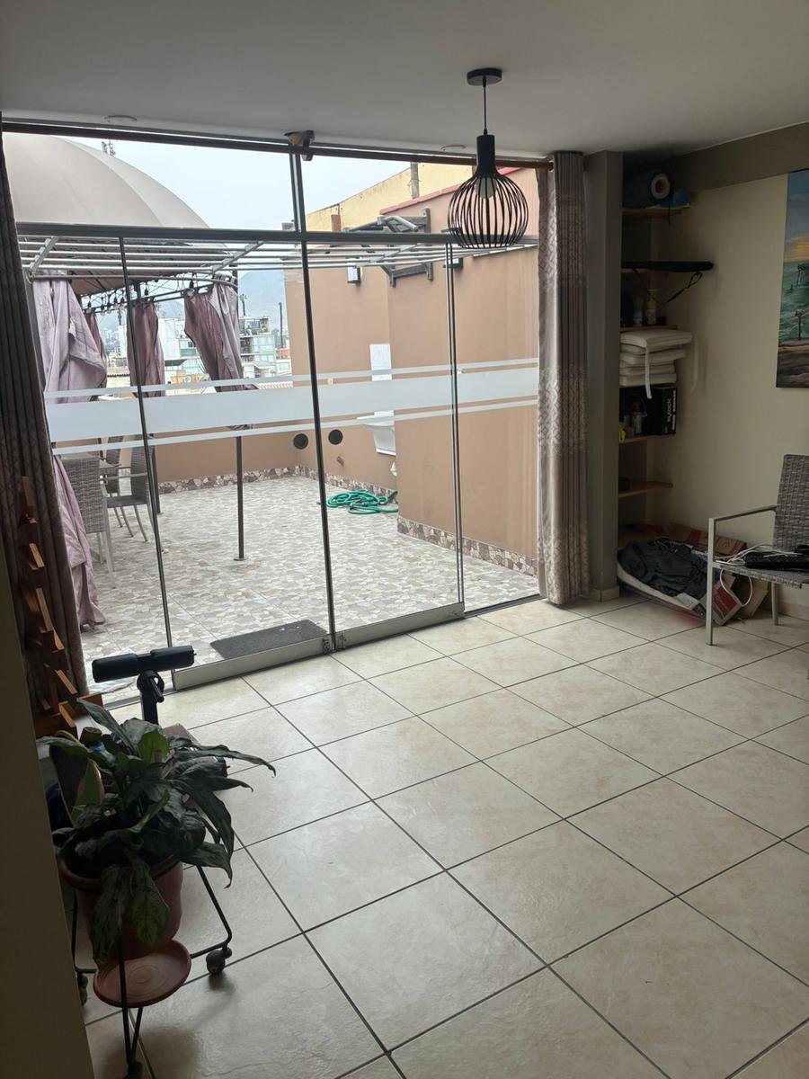 VENTA DUPLEX CON COCHERA SAN BORJA
