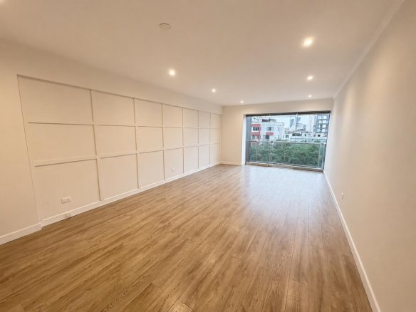 Vendo departamento en San Isidro con dos cocheras.