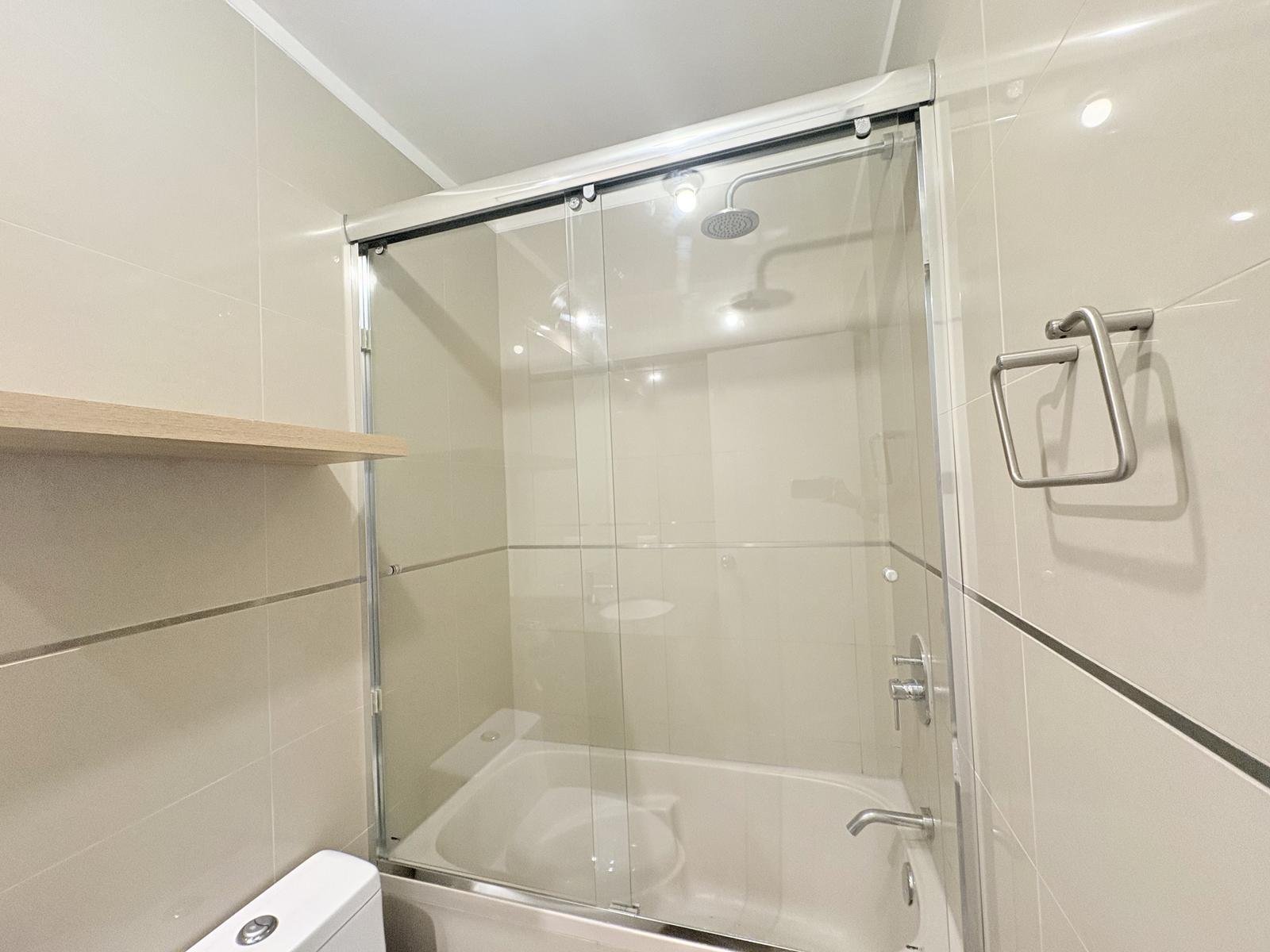 Vendo departamento en San Isidro con dos cocheras.