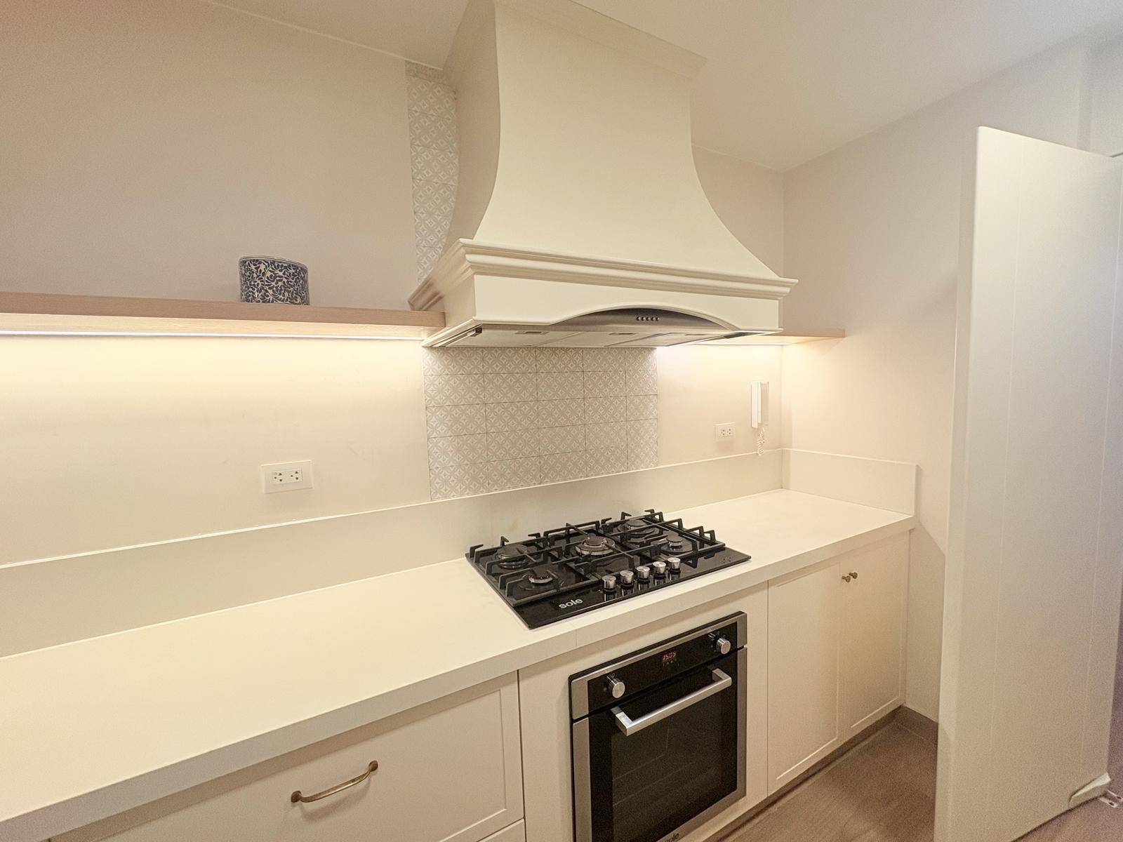 Vendo departamento en San Isidro con dos cocheras.