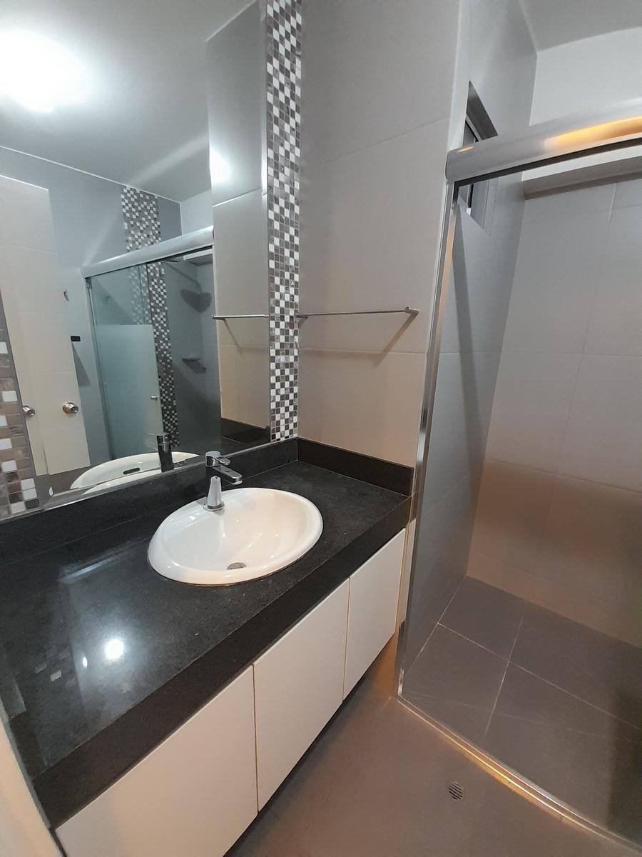 Alquiler departamento primer piso san borja